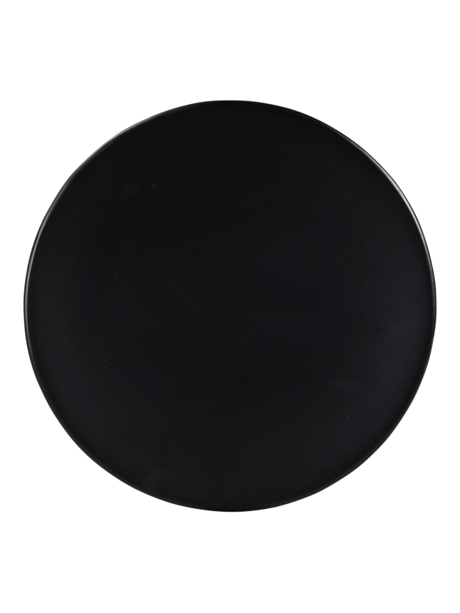 The Table: Your Stylish Living Room Accent